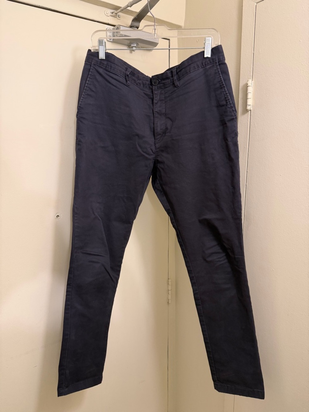 H&M Men's Navy Chino Pants - Classic Straight Fit